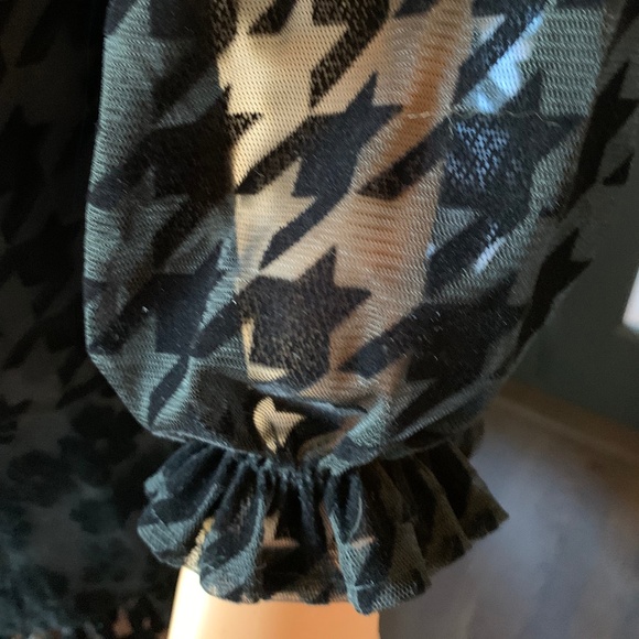 Zara Women's Black Sheer Blouse Ruffle Collar - Picture 4 of 5